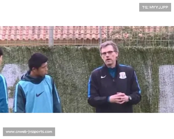 瓜迪奥拉亲临战术研讨会 分享足球执教心得